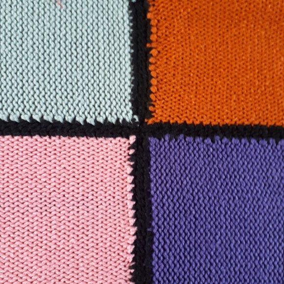 Multicoloured Knit Blanket - Picture 2 of 5